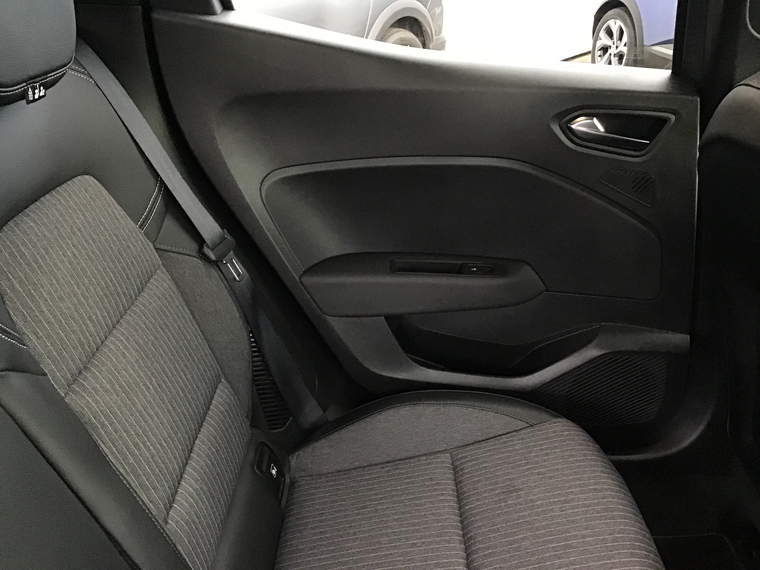 Used Renault Clio 2022 for sale - 76691636: Photo 11