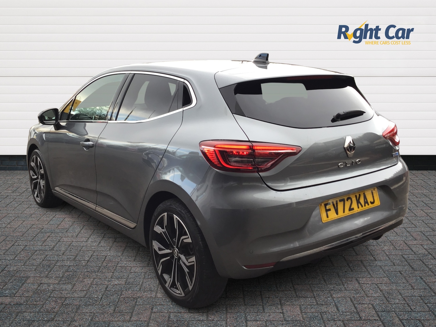 Used Renault Clio 2022 for sale - 76691636: Photo 3