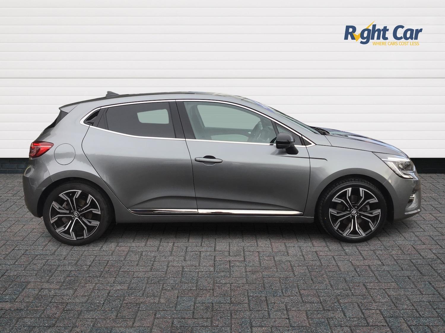 Used Renault Clio 2022 for sale - 76691636: Photo 4
