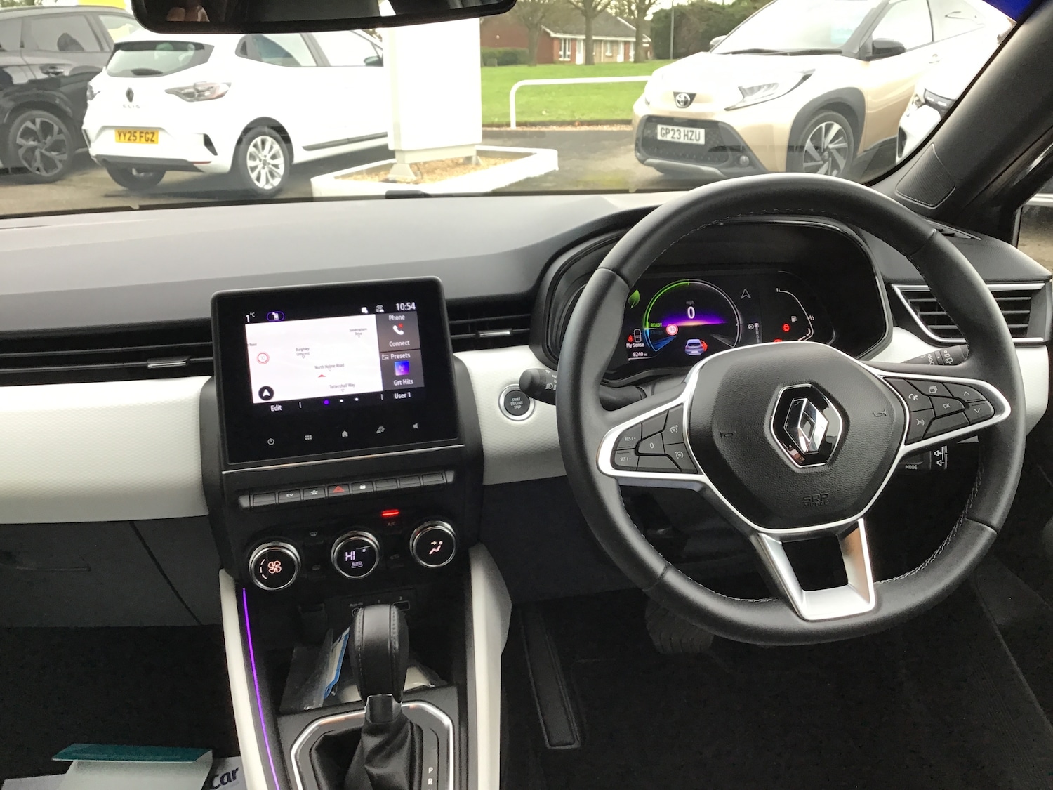 Used Renault Clio 2022 for sale - 76691636: Photo 8