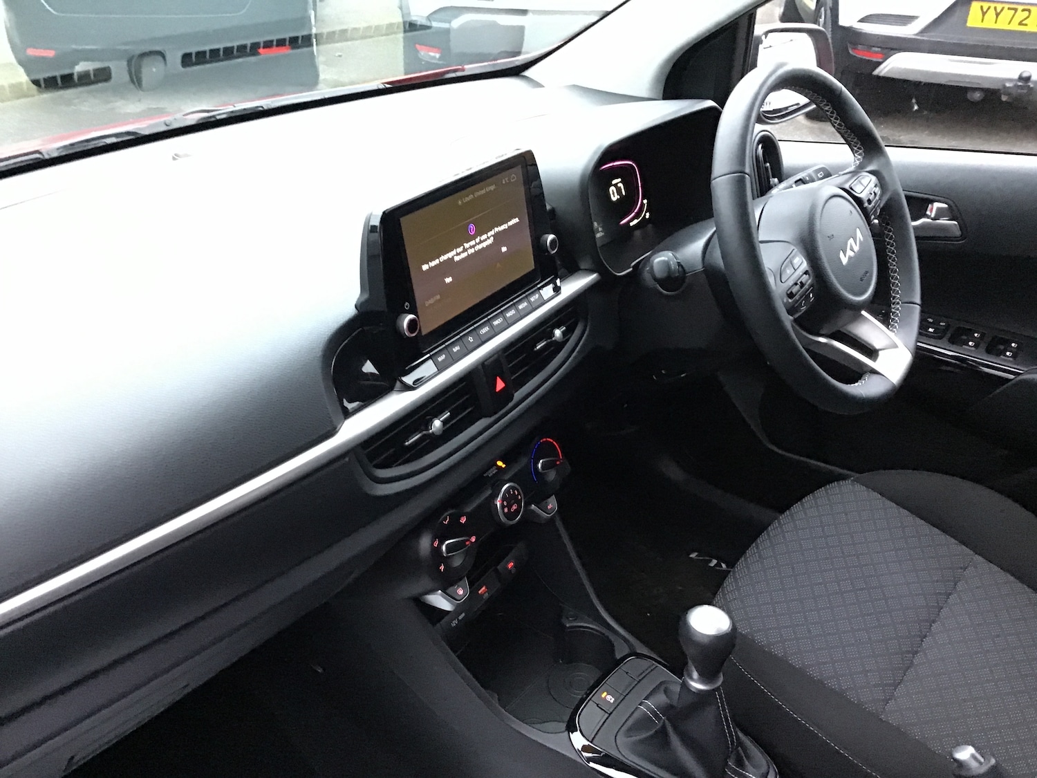 Used Kia Picanto 2024 for sale - 77373124: Photo 2