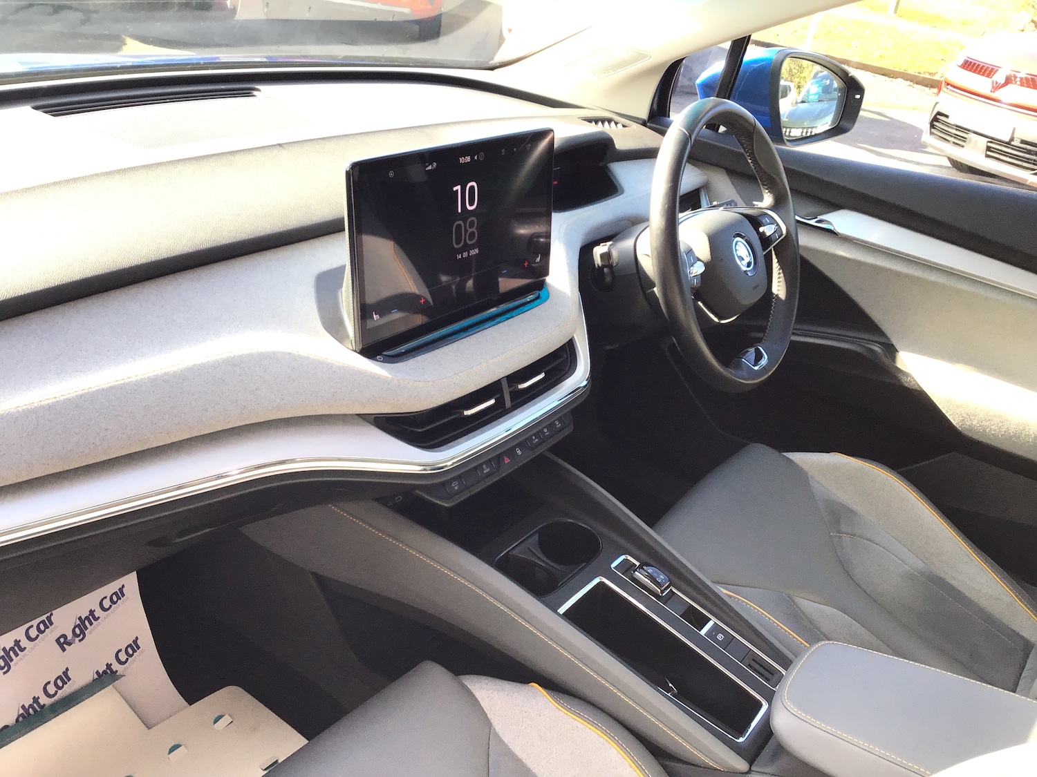 Used Skoda Enyaq 2022 for sale - 77894005: Photo 2