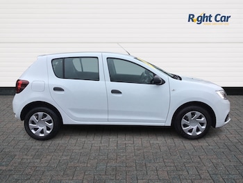 Used Dacia Sandero 2020 for sale - 77373118: Photo