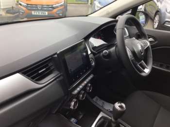 Used Renault Captur 2021 for sale - 74910534: Photo