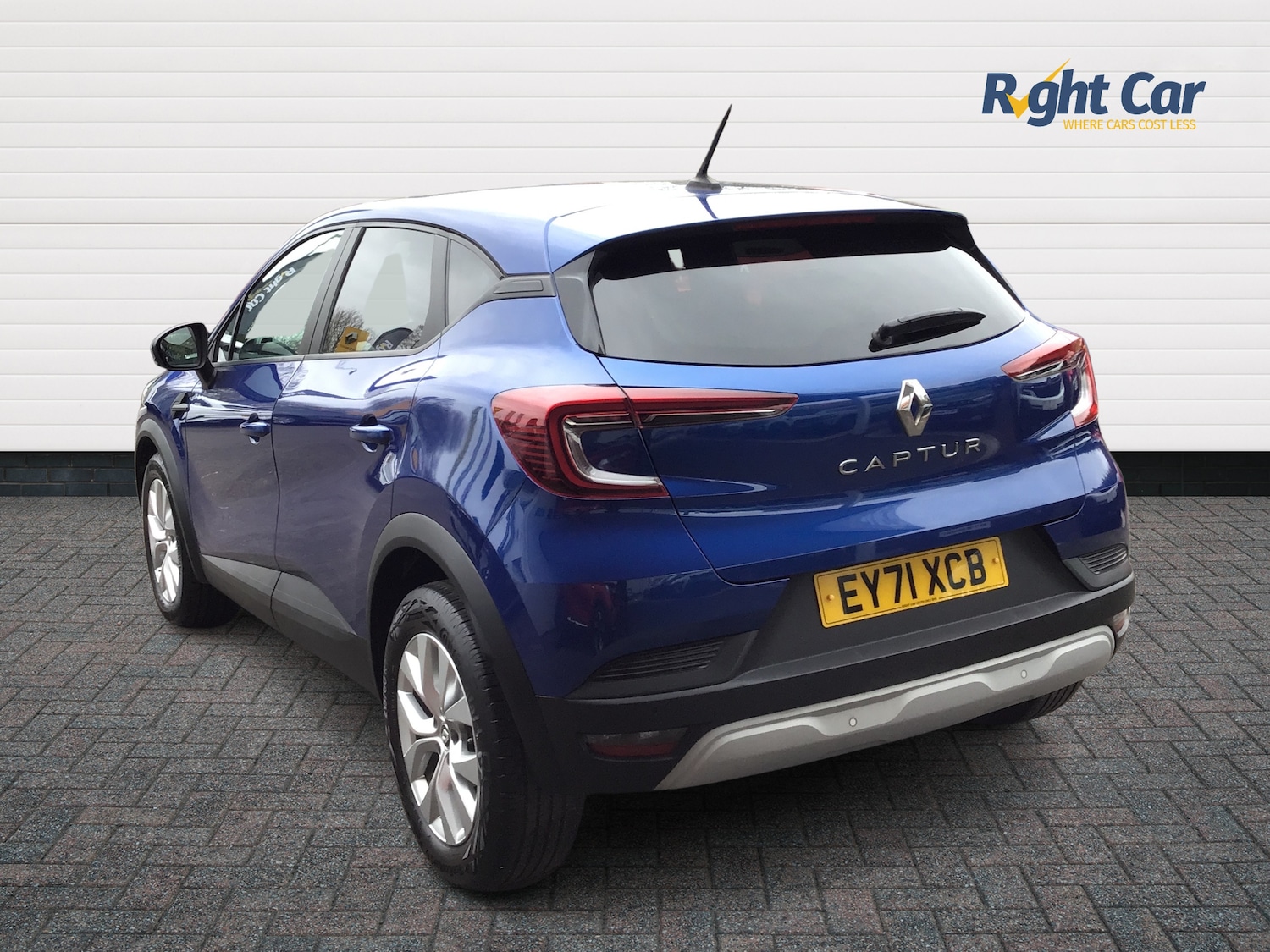 Used Renault Captur 2021 for sale - 78009165: Photo 3