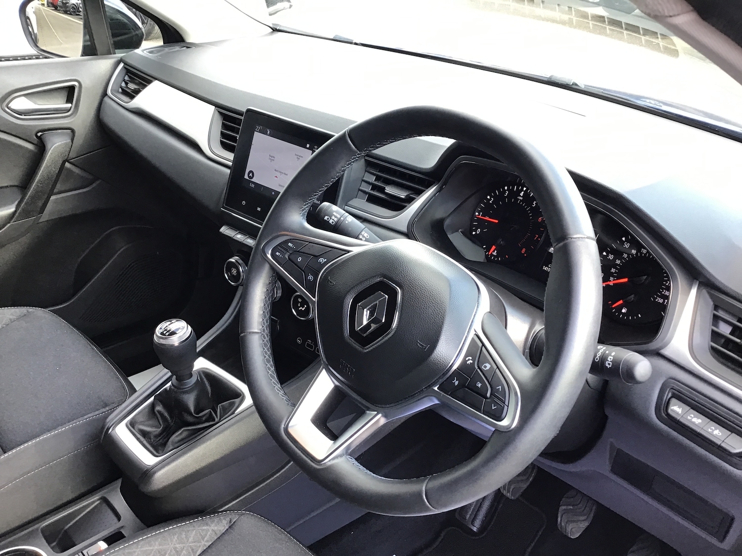 Used Renault Captur 2024 for sale - 78089117: Photo 6