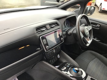 Used Nissan Leaf 2022 for sale - 77826588: Photo