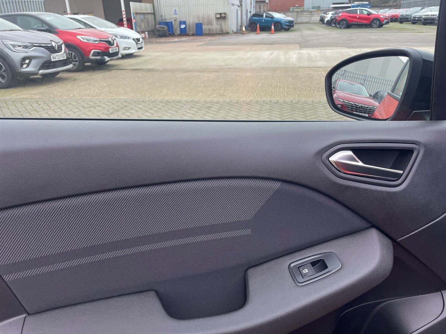 Used Renault Clio 2025 for sale - 77457905: Photo 11