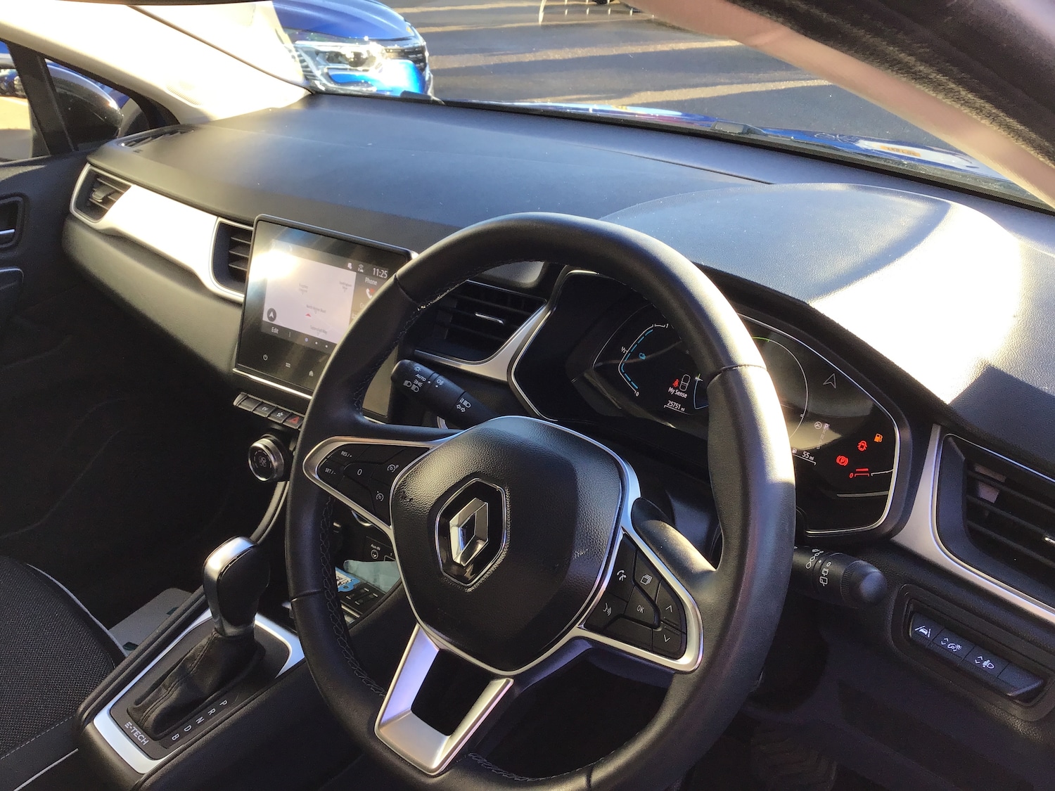 Used Renault Captur 2022 for sale - 76760749: Photo 6