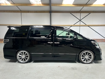 Used Toyota Vellfire undefined for sale - 78691716: Photo