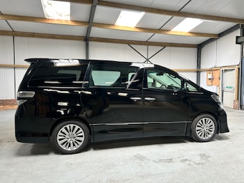 Used Toyota Vellfire 2014 for sale - 78852802: Photo