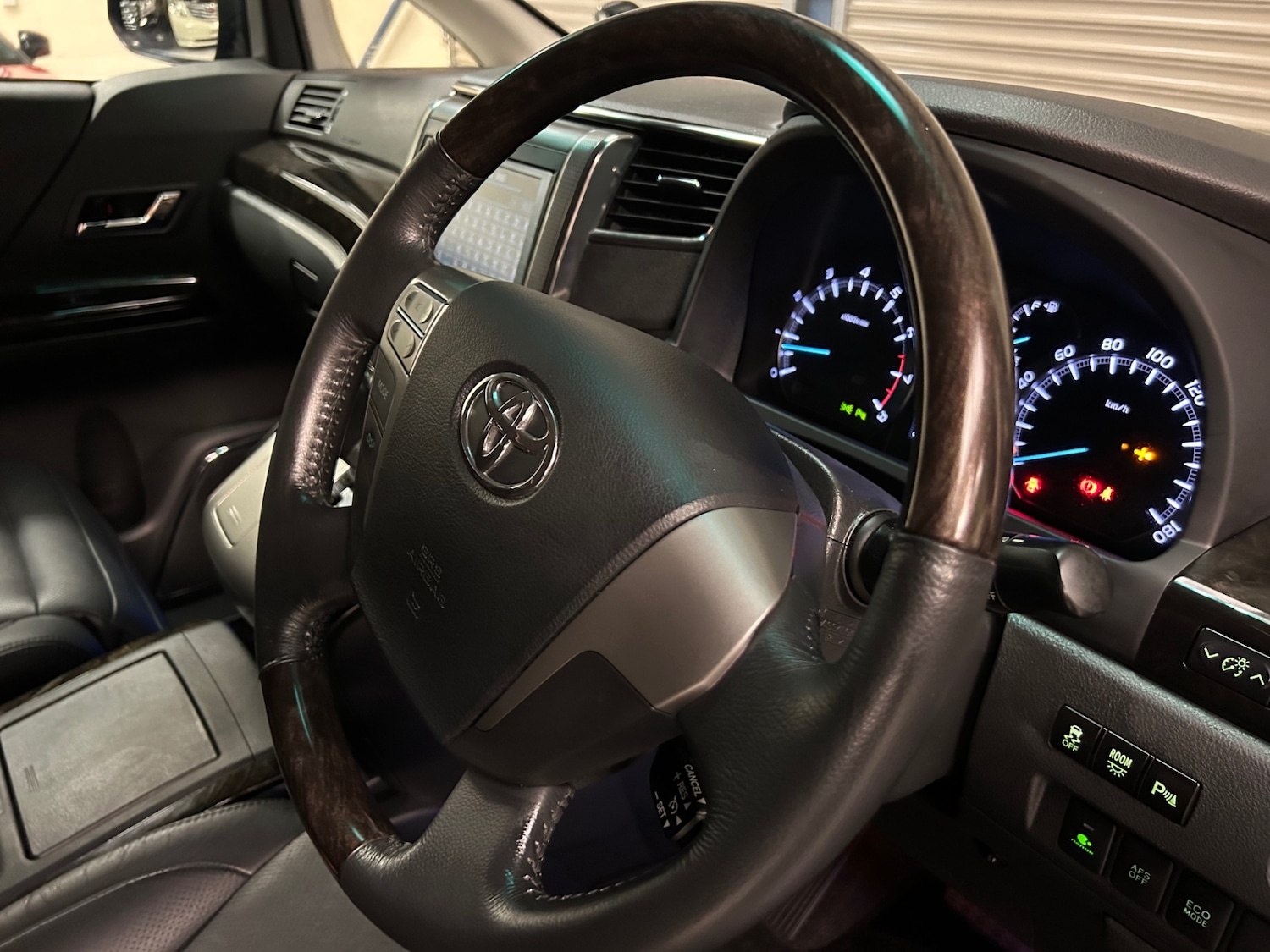 Used Toyota Vellfire 2025 for sale - 78028991: Photo 16