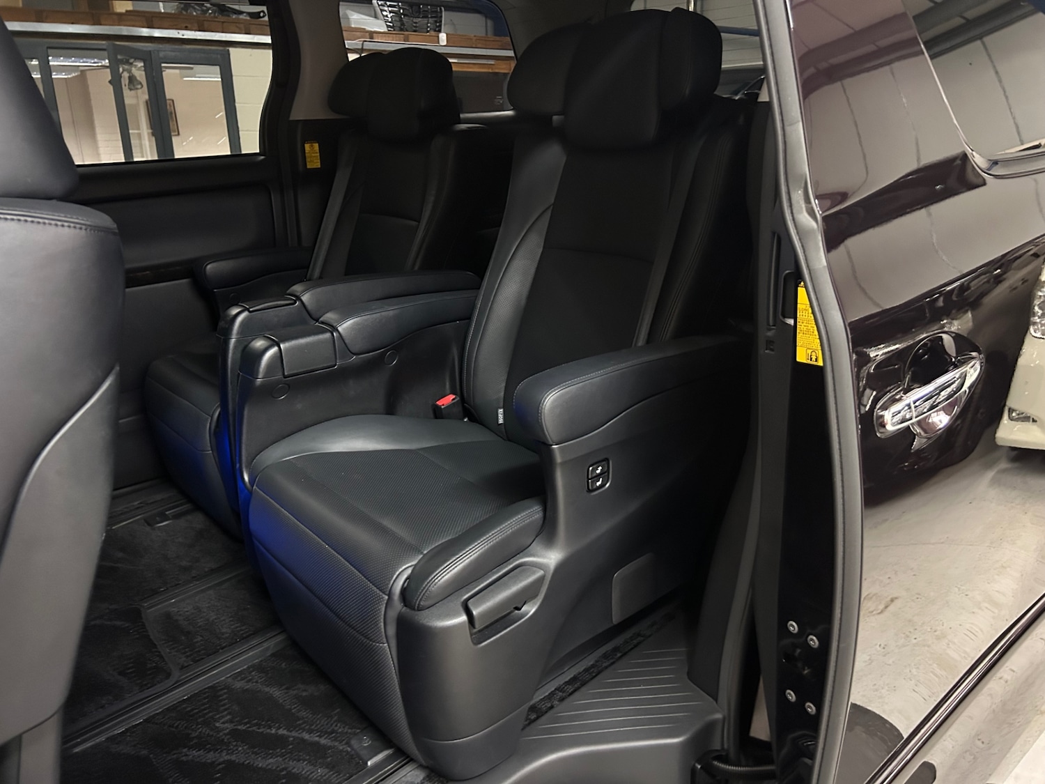 Used Toyota Vellfire 2025 for sale - 78028991: Photo 22