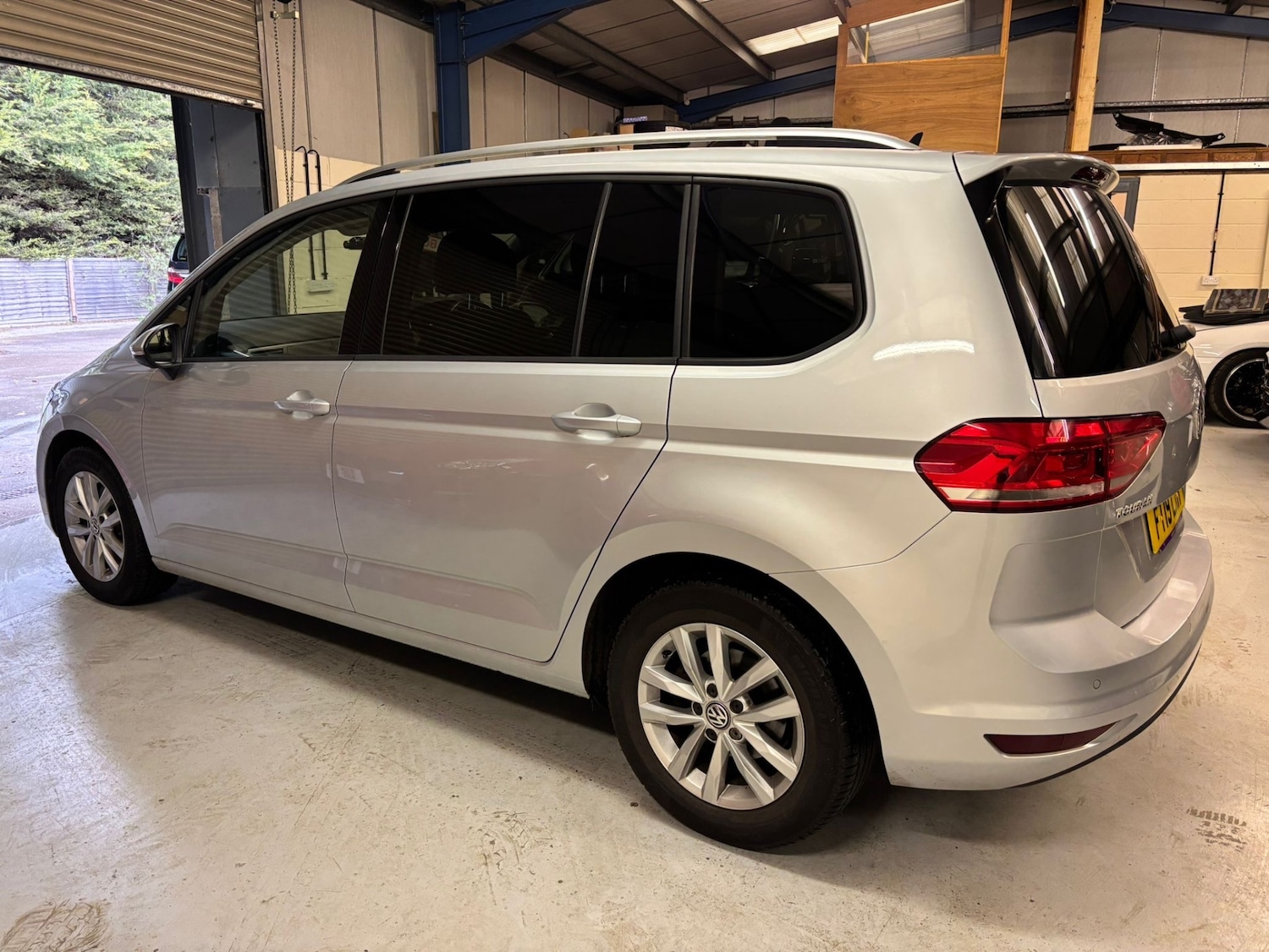 Used Volkswagen Touran 2019 for sale - 78060549: Photo 3
