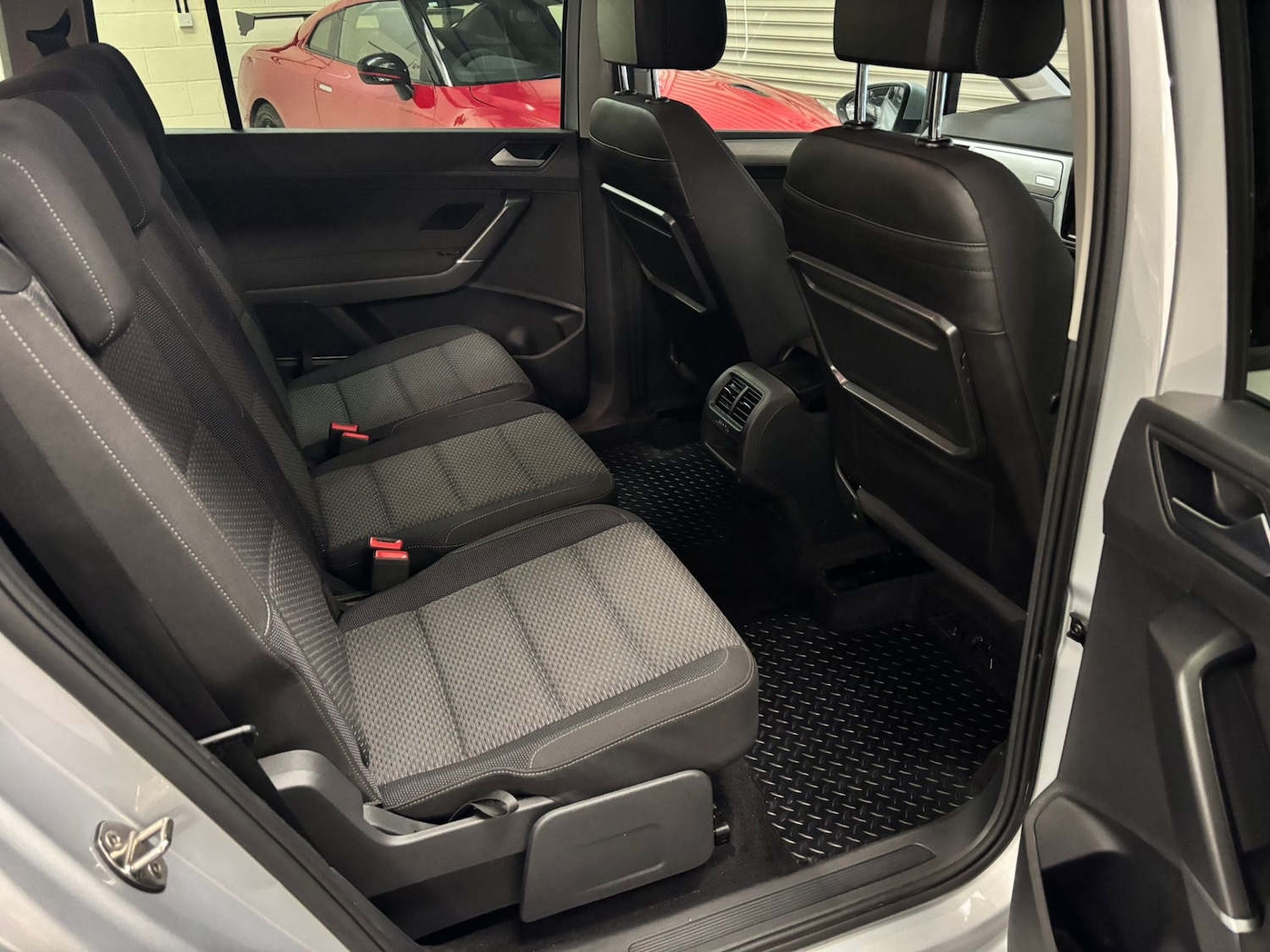 Used Volkswagen Touran 2019 for sale - 78060549: Photo 9