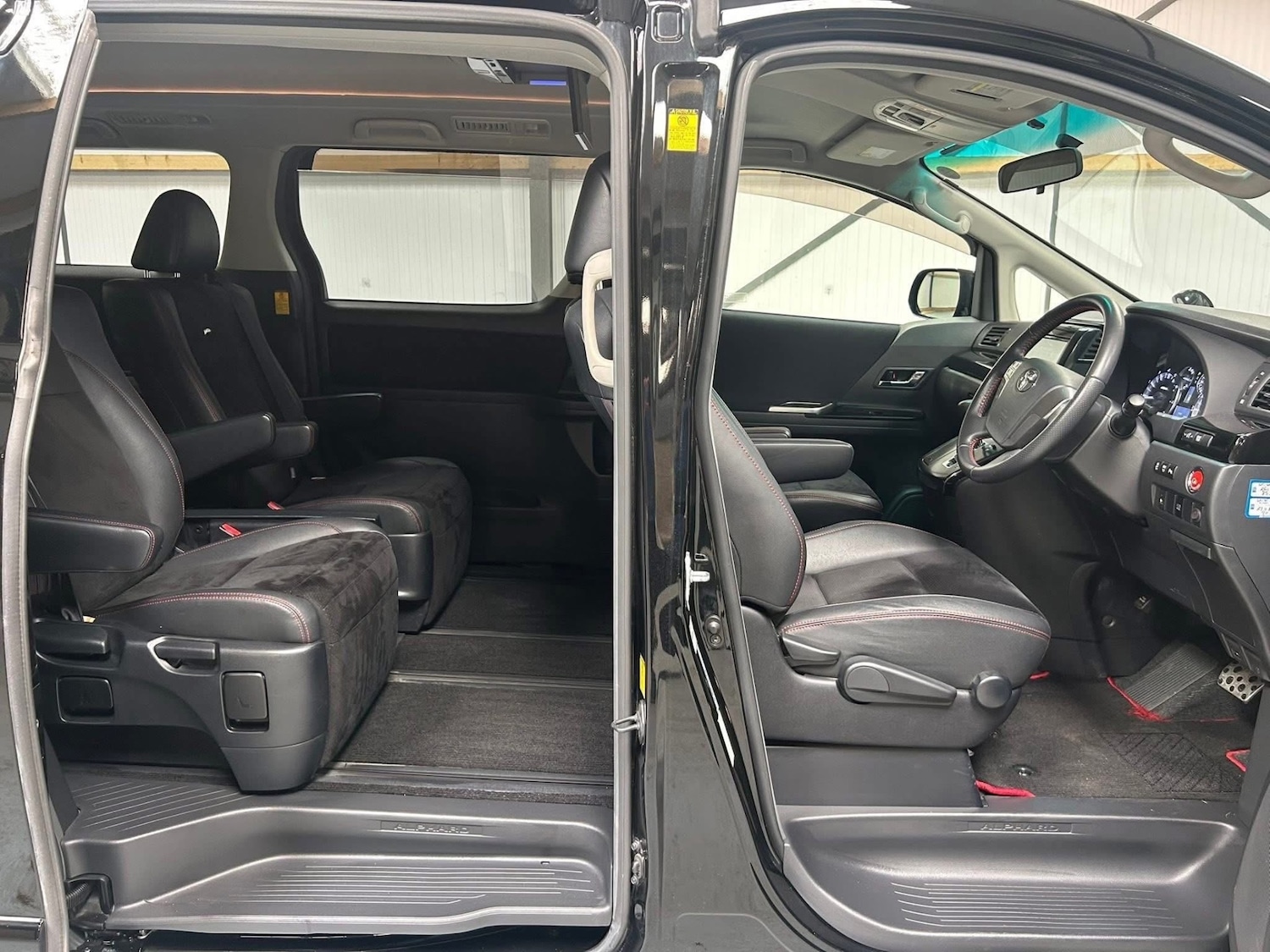 Used Toyota Alphard 2025 for sale - 78027836: Photo 13