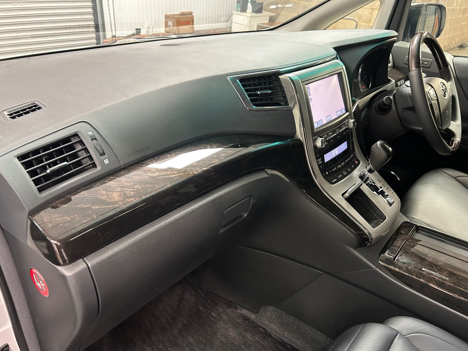 Used Toyota Vellfire 2014 for sale - 78028028: Photo 29