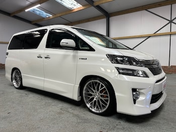 Used Toyota Vellfire 2014 for sale - 78028028: Photo