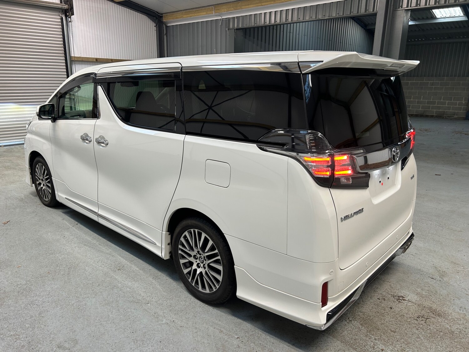 Used Toyota Vellfire 2025 for sale - 78026342: Photo 14