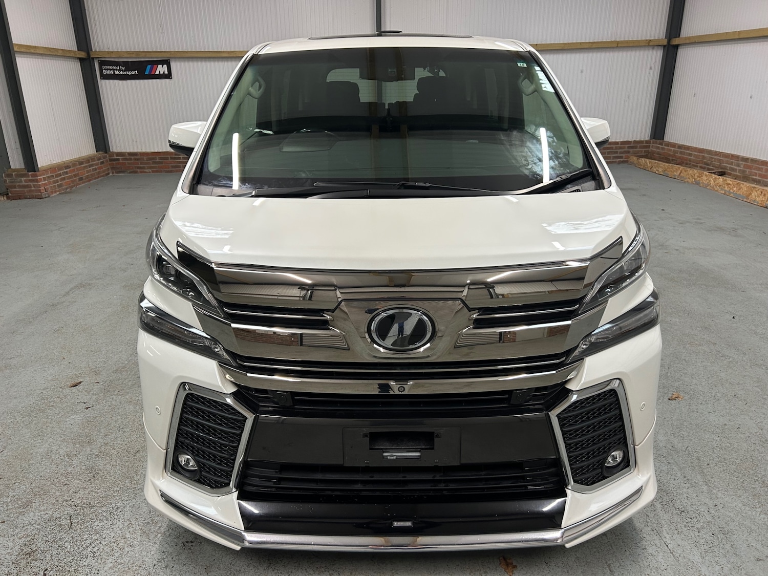 Used Toyota Vellfire 2025 for sale - 78026342: Photo 2