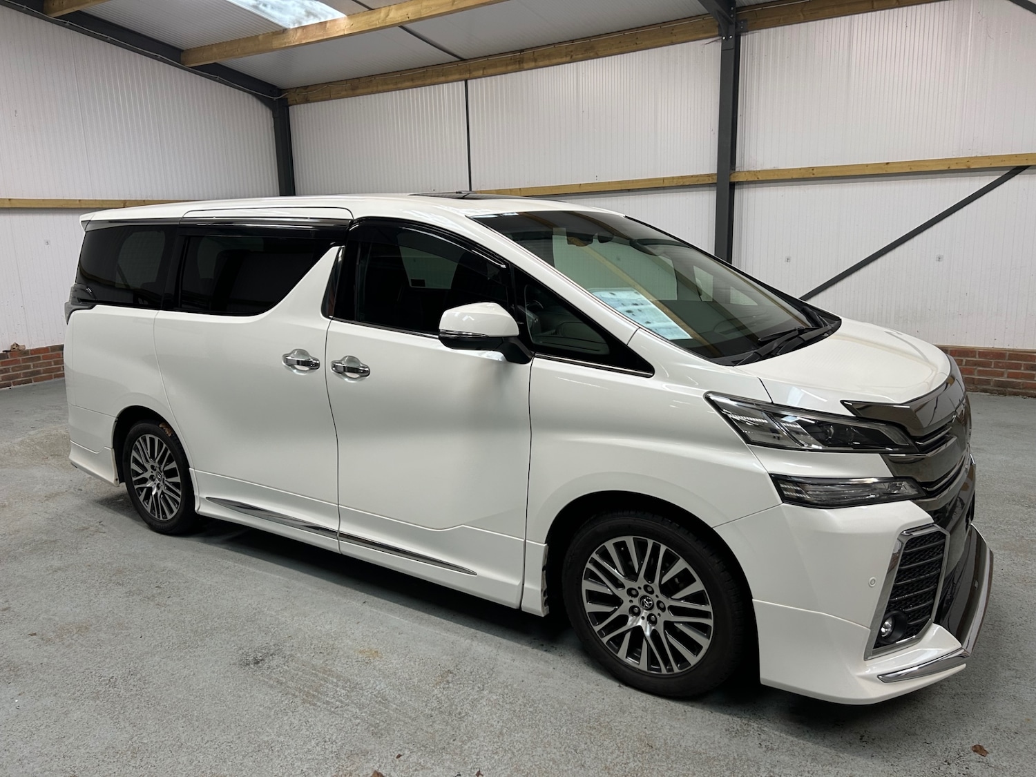 Used Toyota Vellfire 2025 for sale - 78026342: Photo 5