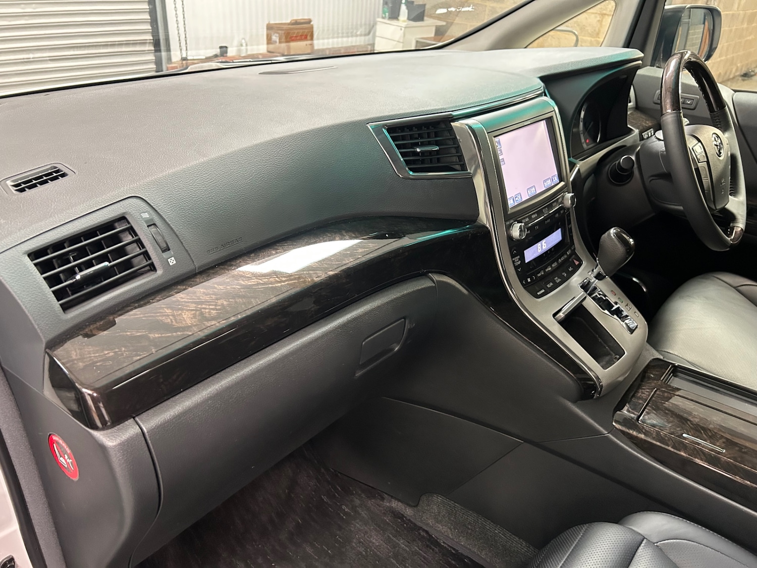 Used Toyota Vellfire 2025 for sale - 78033572: Photo 23