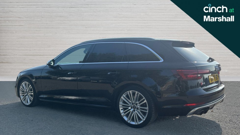 Used Audi A4 2017 for sale - 76869271: Photo 3