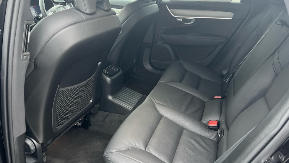 Used Volvo V90 2025 for sale - 76874330: Photo 10