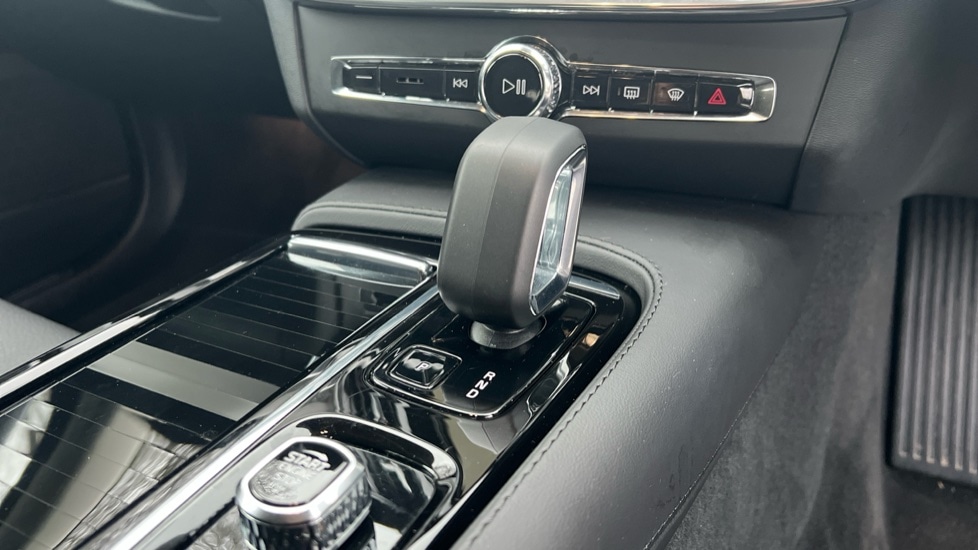 Used Volvo V90 2025 for sale - 76874330: Photo 14