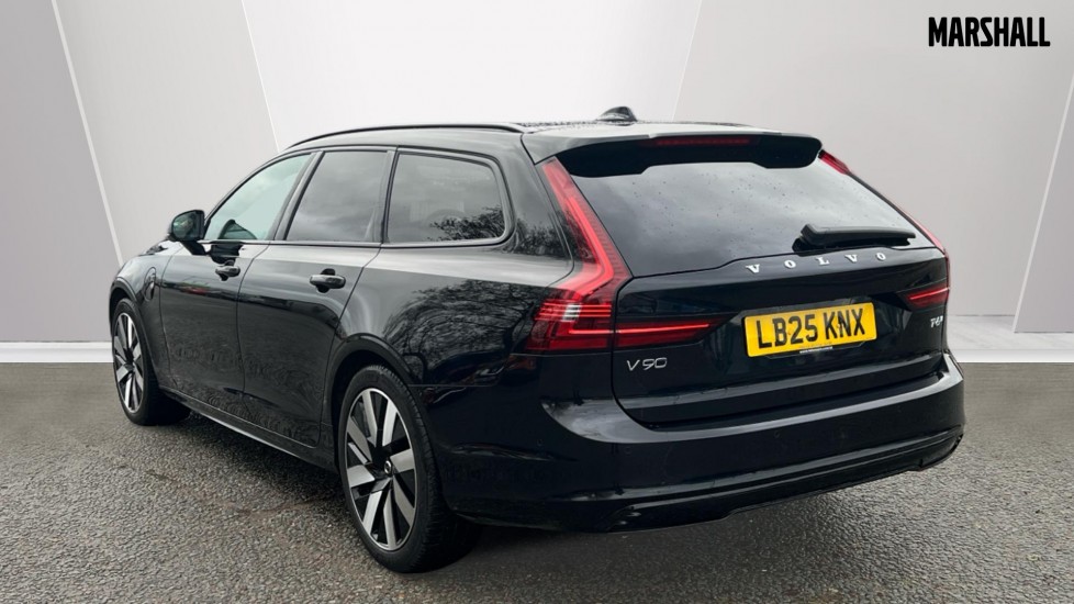 Used Volvo V90 2025 for sale - 76874330: Photo 2