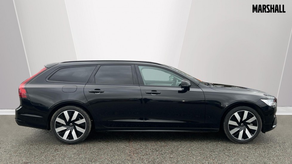 Used Volvo V90 2025 for sale - 76874330: Photo 3