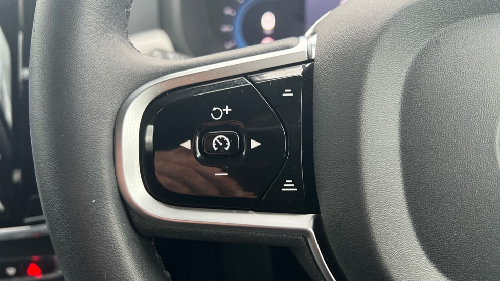 Used Volvo V90 2025 for sale - 76874330: Photo 35