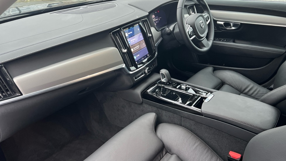 Used Volvo V90 2025 for sale - 76874330: Photo 4