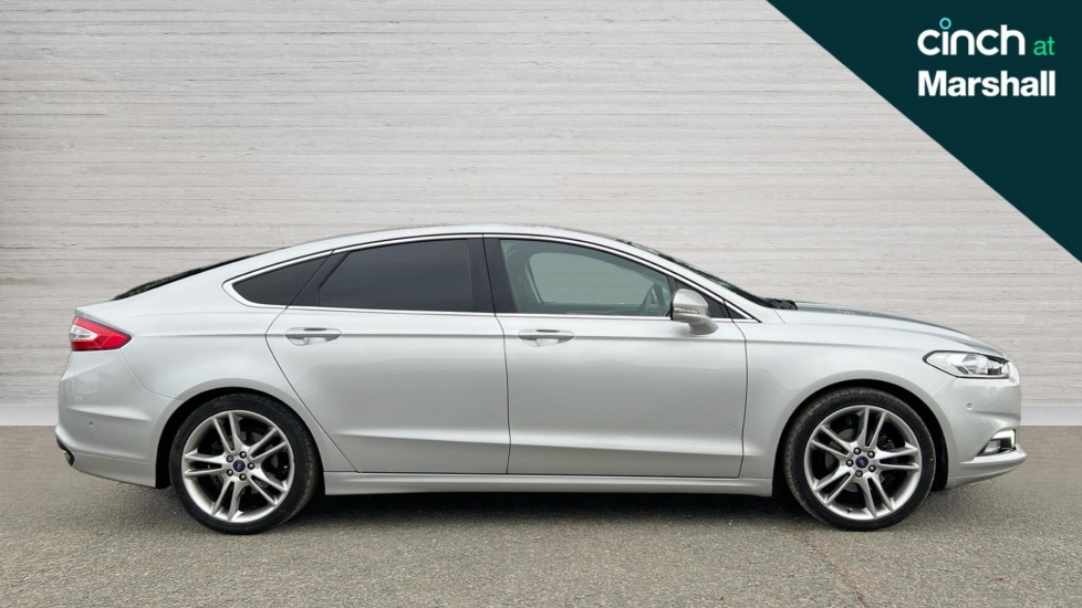 Used Ford Mondeo 2016 for sale - 76130682: Photo 2