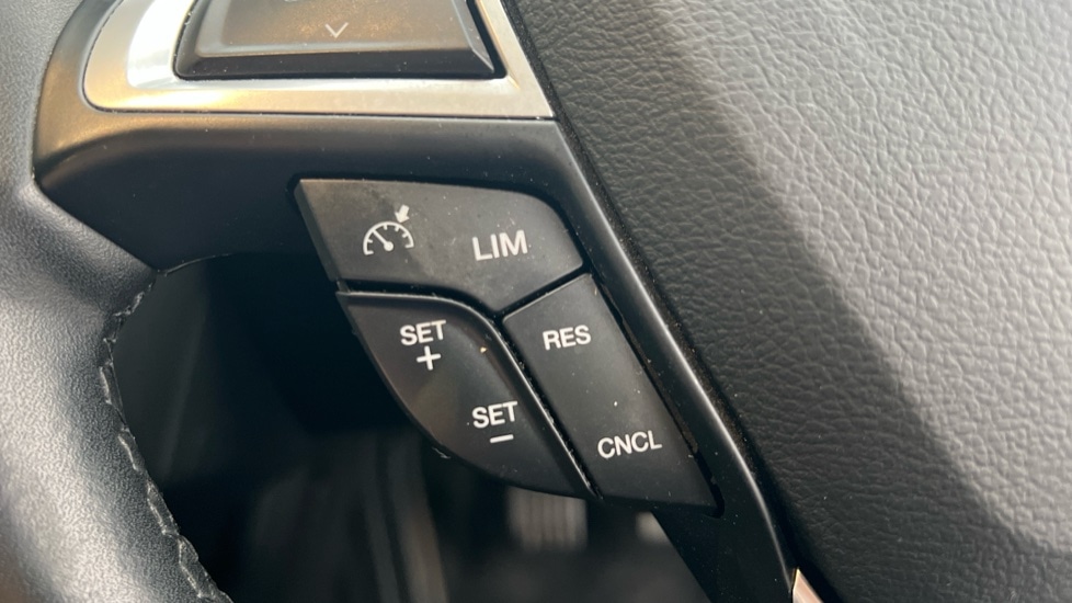 Used Ford Mondeo 2016 for sale - 76130682: Photo 28