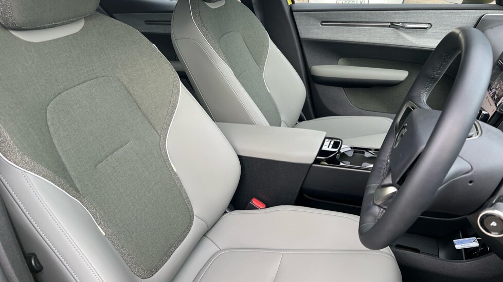 Used Volvo EX30 2025 for sale - 75467827: Photo 9