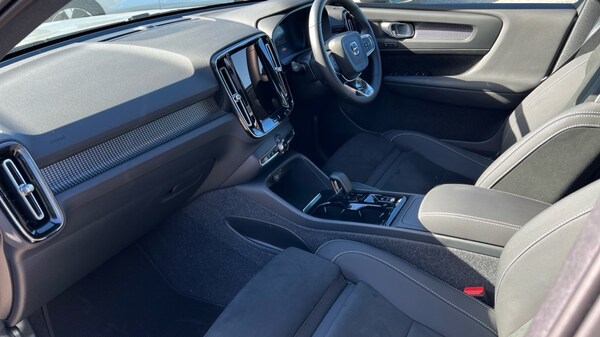 Used Volvo XC40 2024 for sale - 76117100: Photo 4