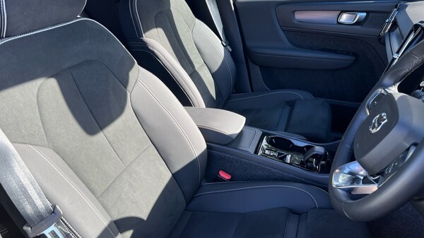 Used Volvo XC40 2024 for sale - 76117100: Photo 9