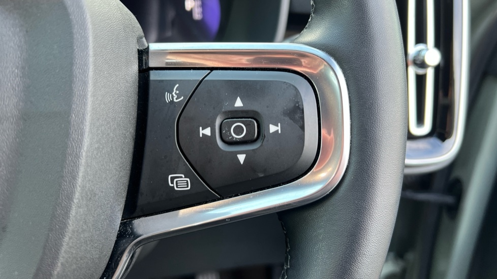 Used Volvo XC40 2024 for sale - 76999347: Photo 19