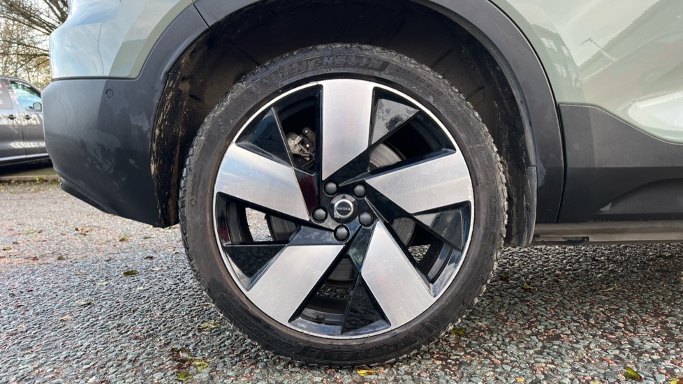 Used Volvo XC40 2024 for sale - 76999347: Photo 24