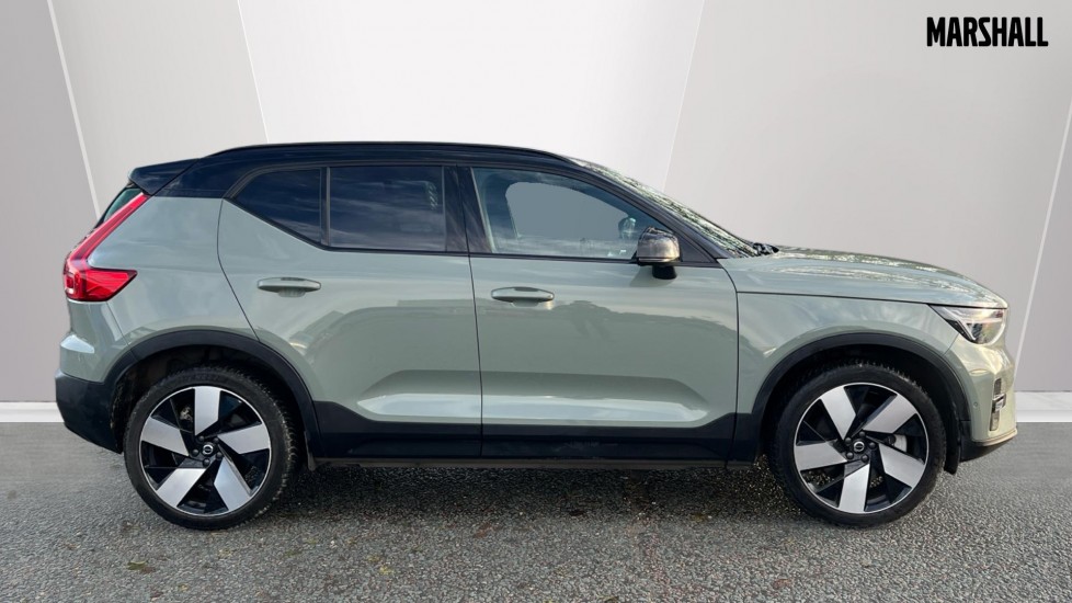 Used Volvo XC40 2024 for sale - 76999347: Photo 3