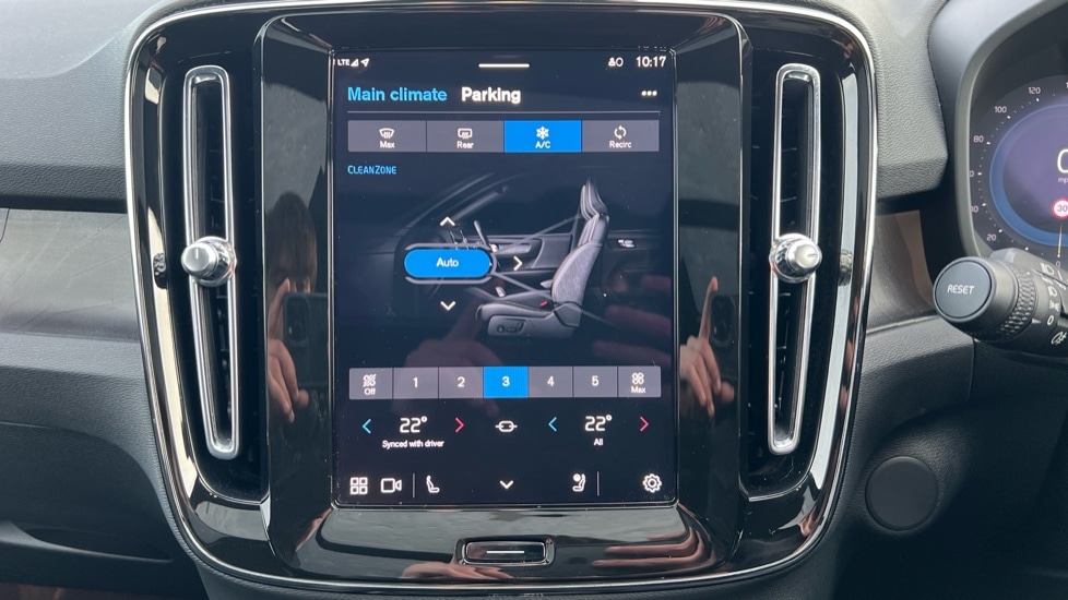 Used Volvo XC40 2024 for sale - 76999347: Photo 36