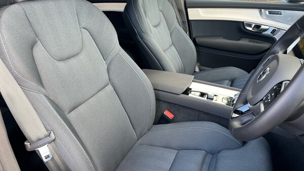 Used Volvo XC90 2025 for sale - 76289996: Photo 9