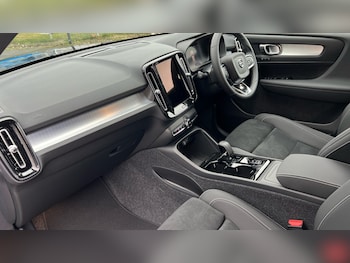 Used Volvo XC40 2025 for sale - 76894781: Photo