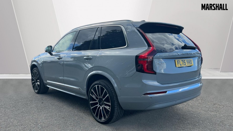 Used Volvo XC90 2025 for sale - 76062126: Photo 2