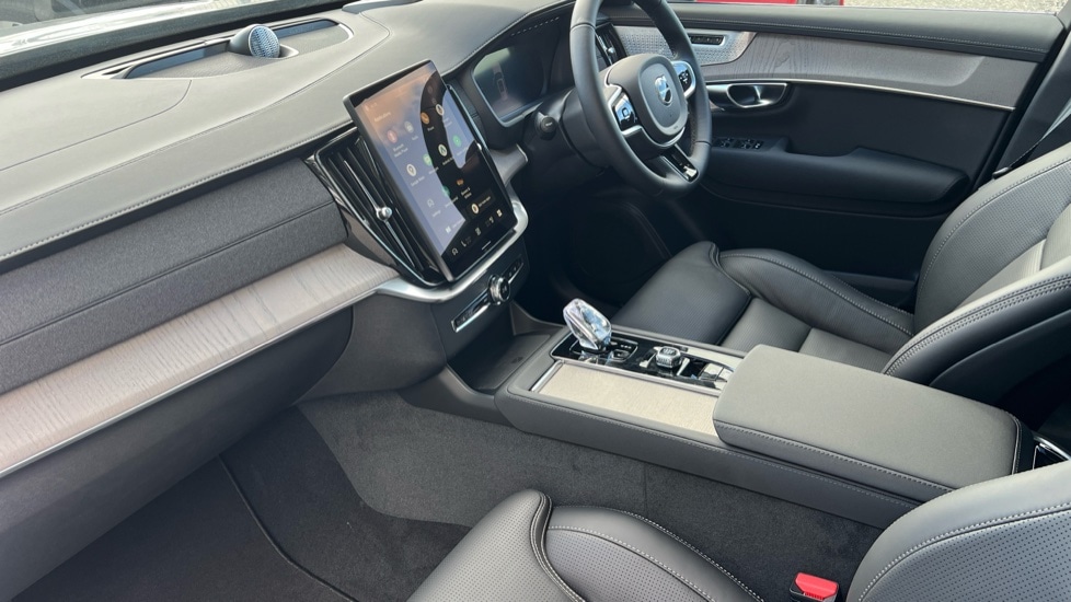 Used Volvo XC90 2025 for sale - 76062126: Photo 4