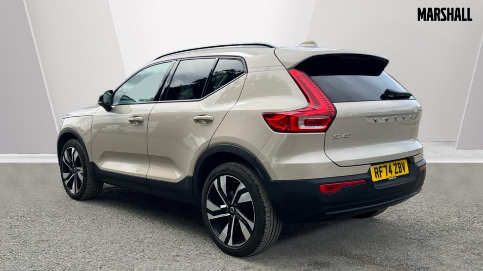Used Volvo XC40 2025 for sale - 76868714: Photo 2