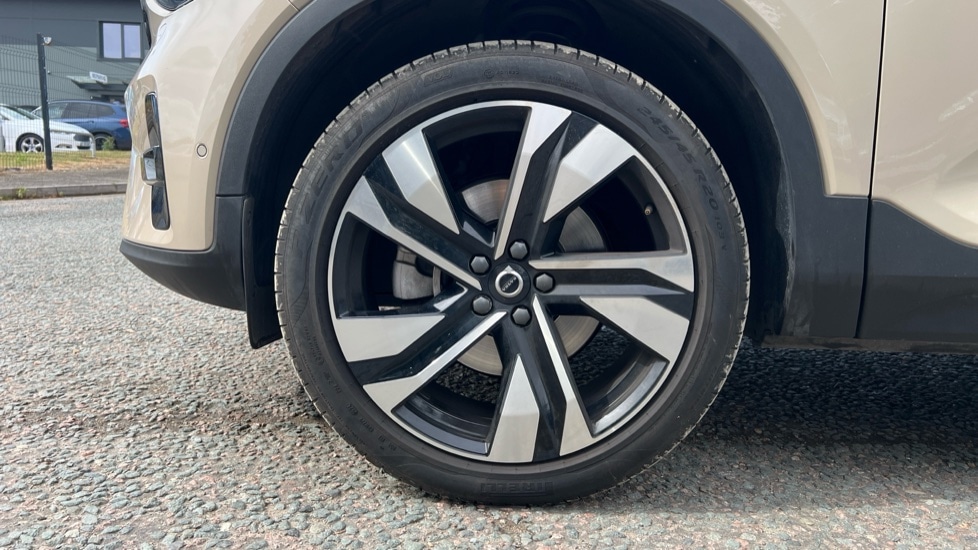 Used Volvo XC40 2025 for sale - 76868714: Photo 25