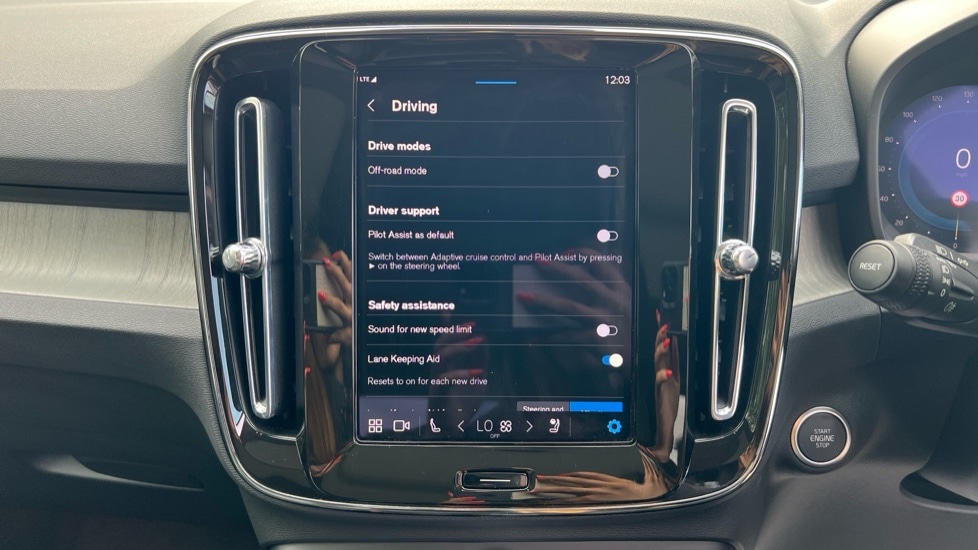 Used Volvo XC40 2025 for sale - 76868714: Photo 32