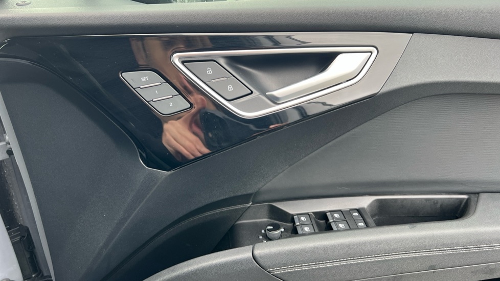 Used Audi Q4 e-tron 2023 for sale - 76873584: Photo 26